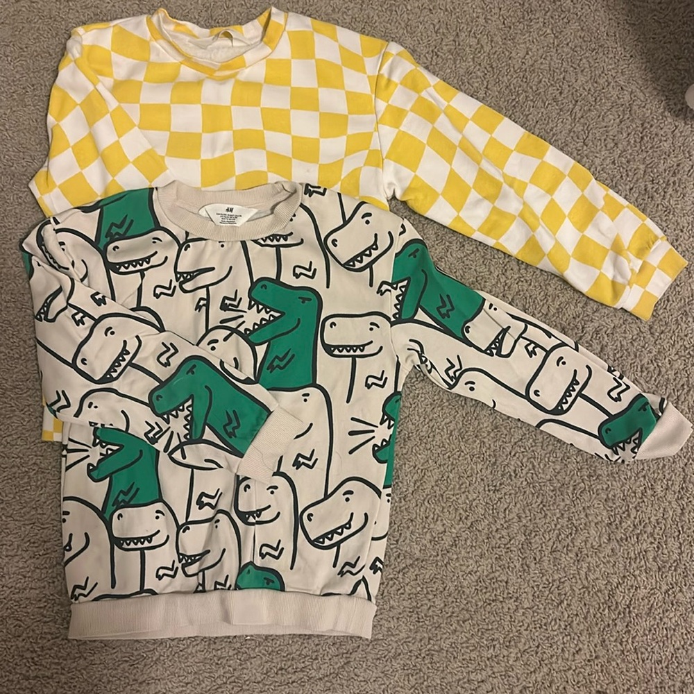 H&M - (2) Sweatshirts Size 6-8Y